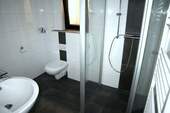 Duschbad mit Waschm.-Anschluss - 