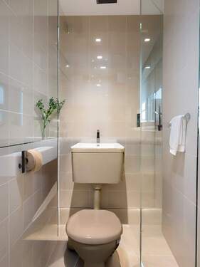 KI-Beispiel - Gäste-WC EG - 