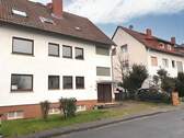 Vorderansicht von links - 6 Zimmer Mehrfamilienhaus, Wohnhaus zum Kaufen in Walluf