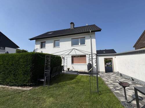 Rückansicht - 6 Zimmer Einfamilienhaus in Bad Salzuflen