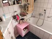Bad mit Wanne - 