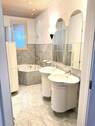 Badezimmer, 1. OG - 