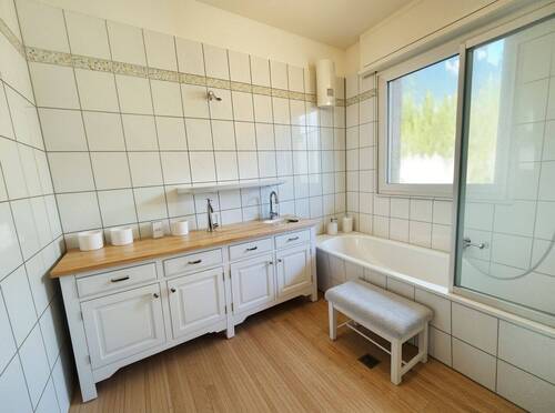 Badezimmer Wohnbeispiel - 
