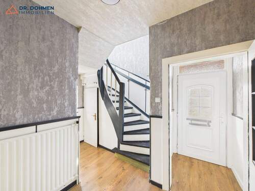 Diele EG - 4 Zimmer Einfamilienhaus zum Kaufen in Geilenkirchen