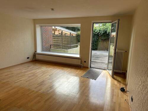 Wohnzimmer.JPG - Ruhig gelegenes Reihenhaus wartet auf frischen Wind