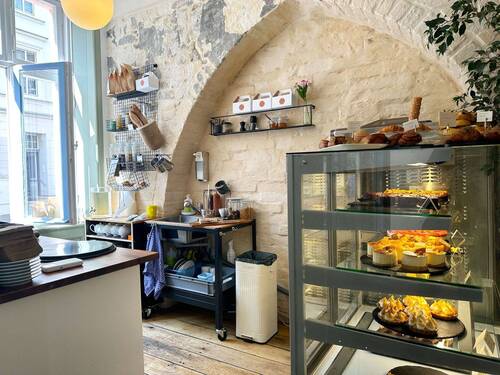 Cafè - 1 Zimmer Mehrfamilienhaus, Wohnhaus in Lübeck