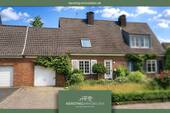 Krefeld Bockum - Bockum! Doppelhaushälfte für die kleine Familie - in hervorragender Lage & mit besonderem Charme