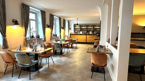 Gastraum Bild 1 - Hotel, Pension, Gasthof zum Kaufen in Rhodt unter Rietburg