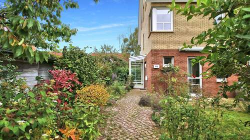 Zugang zum Haus - 4 Zimmer Reihenendhaus zum Kaufen in Berlin