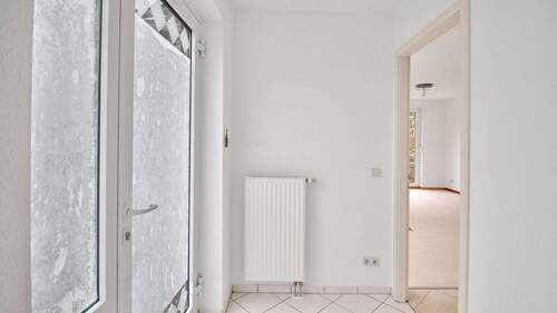 Hausflur - 4 Zimmer Reihenendhaus in Berlin