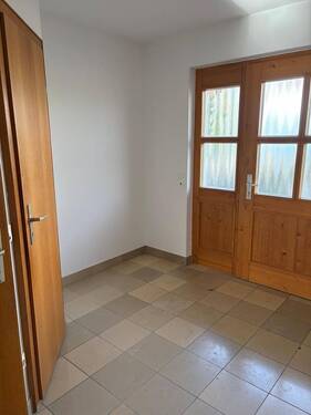Eingangsbereich.JPG - 5 Zimmer Einfamilienhaus in Tiefenbach