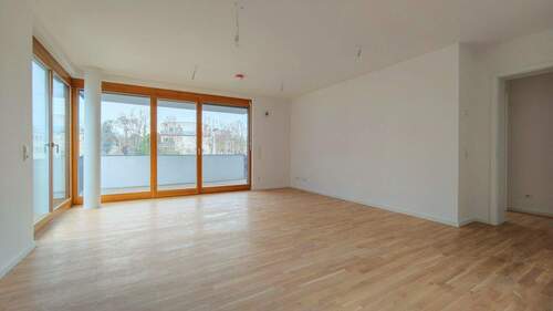 sonniger Wohnberich - 4 Zimmer Etagenwohnung zum Kaufen in Radebeul