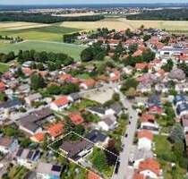 Großzügiges Anwesen inkl. Einliegerwohnung und Baureserve in Brunnthal