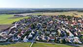 Luftansicht - Mehrfamilienhaus, Wohnhaus mit 340,00 m&sup2; in Brunnthal zum Kaufen
