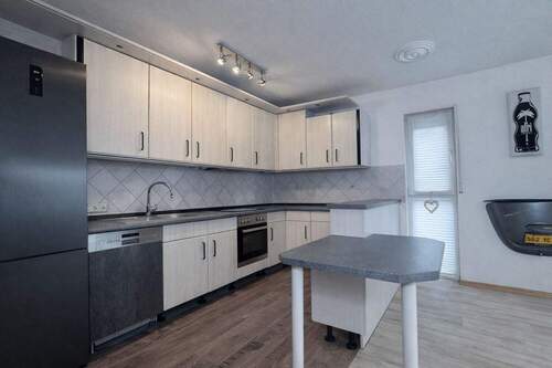 Integrierte Einbauküche - Etagenwohnung mit 80,00 m&sup2; in Schwalbach zum Kaufen