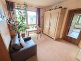 Arbeitsbereich und Flur im 1. OG - 