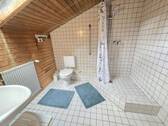 Badezimmer Dachgeschoss - 