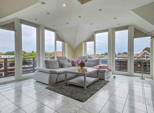 Wohnzimmer - 3 Zimmer Etagenwohnung in Baesweiler