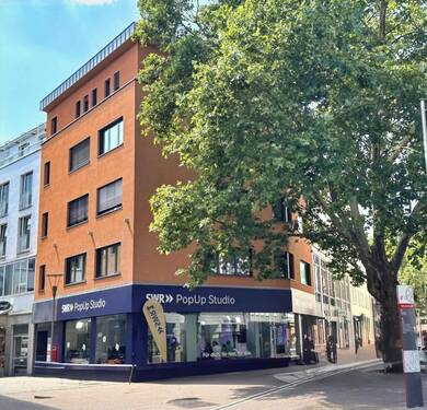 Strassenansicht - Moderne Gewerbeeinheit für Einzelhandel, Dienstleistung und Gesundheitsvorsorge