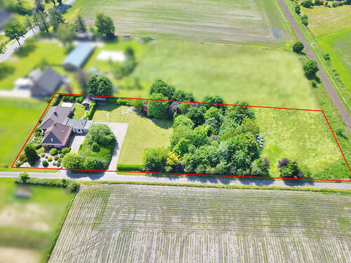 Luftbild - Mehrfamilienhaus, Wohnhaus mit 211,30 m&sup2; in Apen / Vreschen-Bokel zum Kaufen