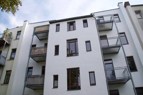 Rückansicht.jpg - 2 Zimmer Etagenwohnung zum Kaufen in Chemnitz