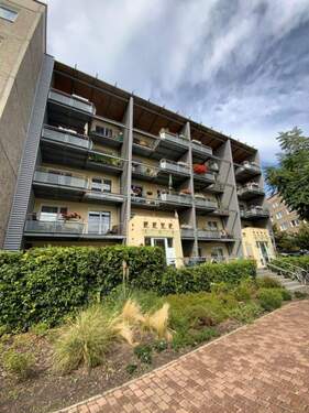 Titelbild - Erstbezug nach Sanierung - 400,00&nbsp;EUR Kaltmiete, ca.&nbsp; 57,10&nbsp;m&sup2;&nbsp;Wohnfl&auml;che