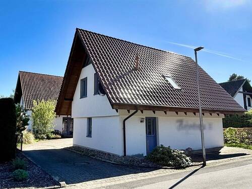 Straßenansicht - 6 Zimmer Einfamilienhaus zum Kaufen in Petershagen
