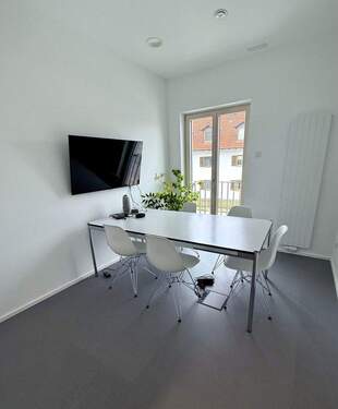 Büro-/ Praxisraum - 