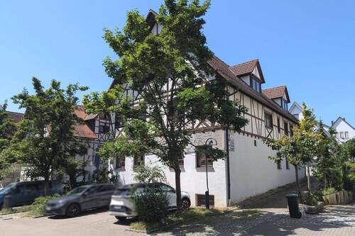 Hausansicht - 8 Zimmer Mehrfamilienhaus, Wohnhaus in Gärtringen