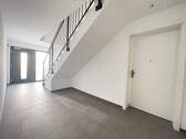 Treppenhaus EG - 2 Zimmer Etagenwohnung in Regensburg / Schwabelweis