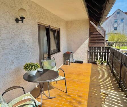 Balkon Obergeschoss mit Zugang in den Garten - 