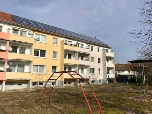 Wohnhaus mit Solaranlage - 
