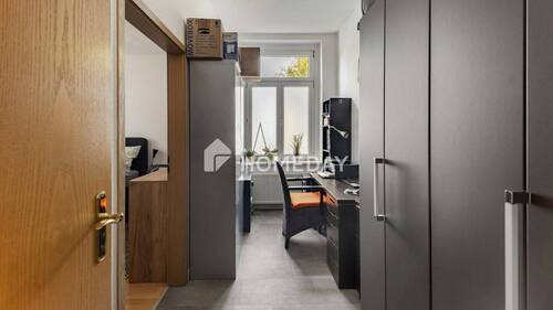 Büro 1 - 