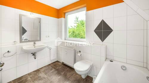 1. OG Badezimmer 1 - 