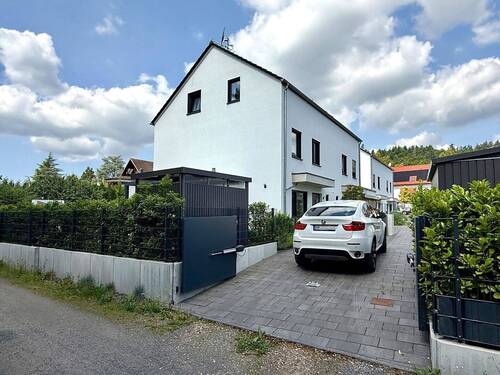 Eigene Einfahrt/Ausfahrt - 