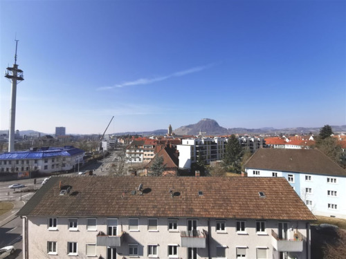Westausicht von Küche - 2 Zimmer Etagenwohnung in Singen
