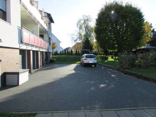 Hofansicht - 4 Zimmer Etagenwohnung in Langenhagen