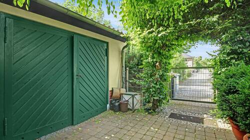 Garage - 