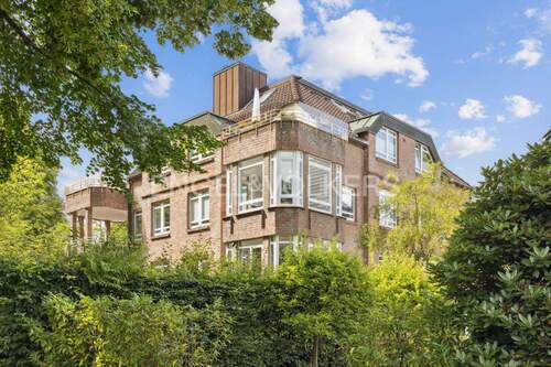 Ansicht des Gebäudes - 3 Zimmer Etagenwohnung in Ahrensburg