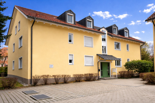 Hausansicht - Helle 3-Zimmer-Wohnung in ruhiger Lage von Markt Schwaben