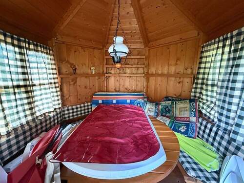 Gartenpavillon-innen - 