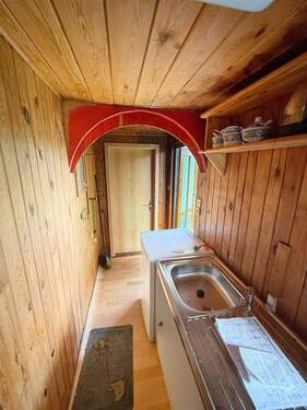 Eingang-Flur-mit-Küche - 1 Zimmer Bungalow in Bad Schmiedeberg