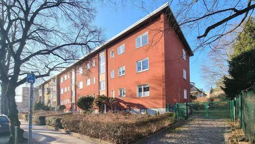 Stellplatzeinfahrt - 