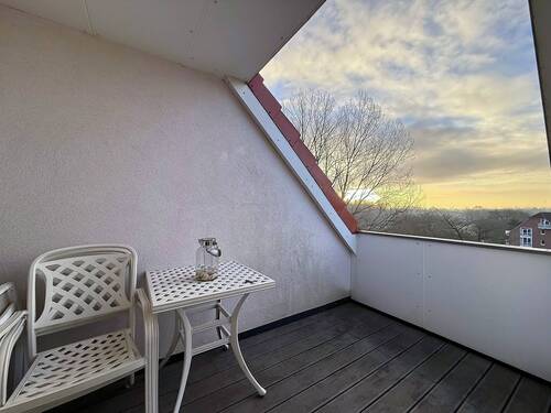 22929 LooseImmo Balkon - Etagenwohnung mit 43,00 m&sup2; in Timmendorfer Strand zum Kaufen