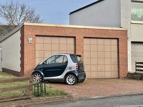 Doppelgarage - Mehrfamilienhaus, Wohnhaus mit 230,00 m&sup2; in Fuldabrück zum Kaufen