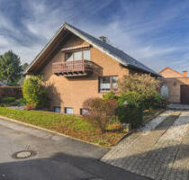 Freistehendes Einfamilienhaus mit sonnigem Grundstück, Garage und Einliegerwohnung - Stolberg (Rheinland) Mausbach