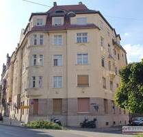 * CHARMANTE 2-Zi-Wohnung in STILvollem ALTBAU und attraktiver CITYLAGE * - Fürth Innenstadt