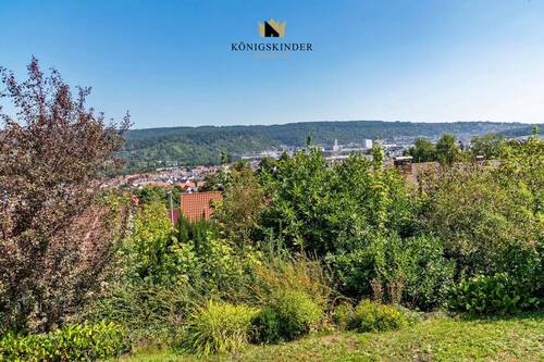 Aussicht_DSC3859 - Zweifamilienhaus mit großem alteingewachsenen Garten, Panoramablick, Stellplatz & Garage