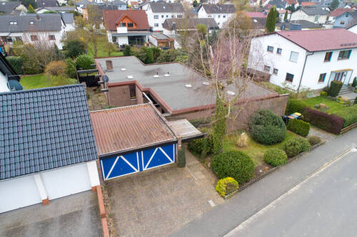 19_Drohnenansicht Straße - 