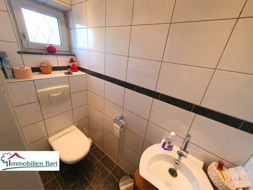 Gäste-WC Praxis EG - 